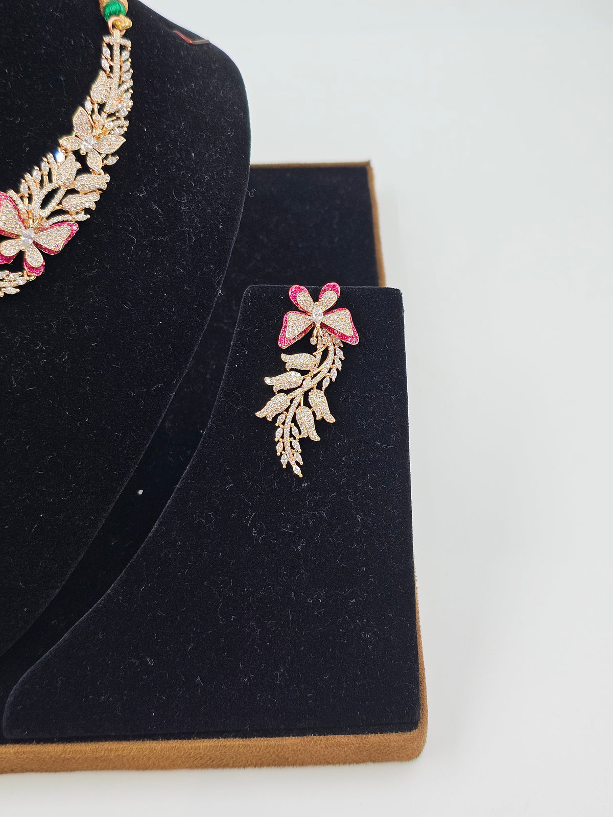 Floral Rose Gold Necklace Set with Matching Earrings