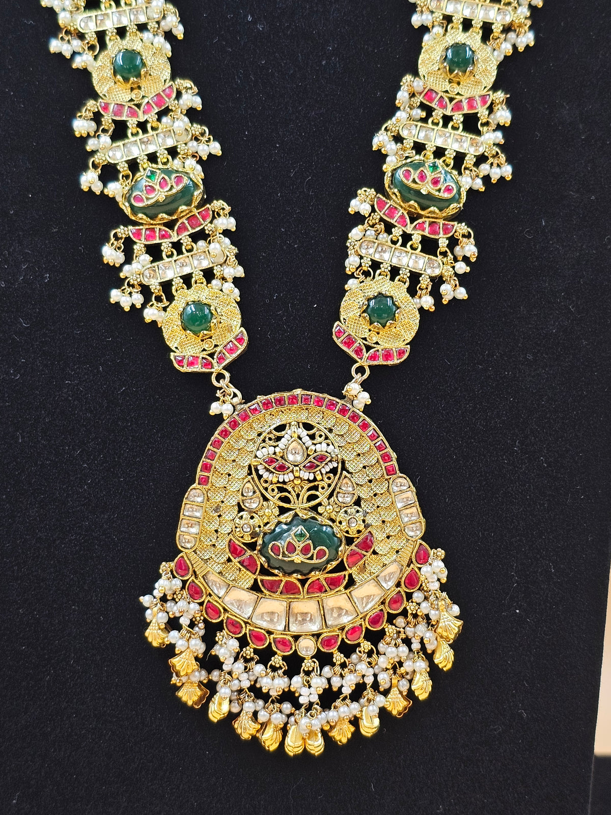 Traditional Gold-Plated Kundan Pearl Necklace Set