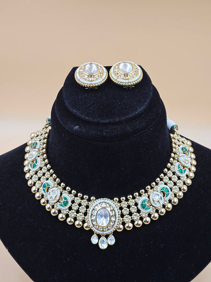 Elegant Gold-Tone Kundan Necklace Set