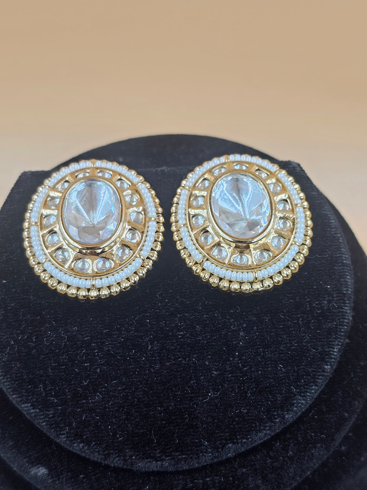 Elegant Gold-Tone Kundan Necklace Set