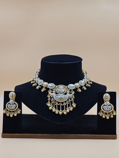 Gold-Tone Kundan Choker Necklace Set with Pearl Details