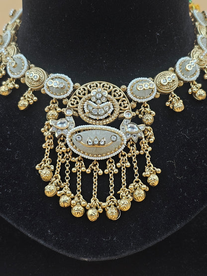Gold-Tone Kundan Choker Necklace Set with Pearl Details