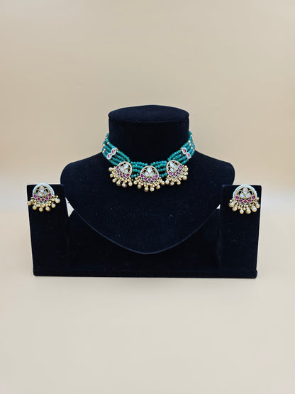 Traditional Green Beaded Necklace Set with Floral Motifs