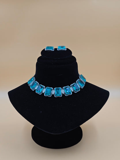 Gold-Tone Traditional Choker Necklace Set with Floral Stonework