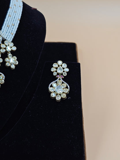 Elegant White Kundan Pearl Necklace Set