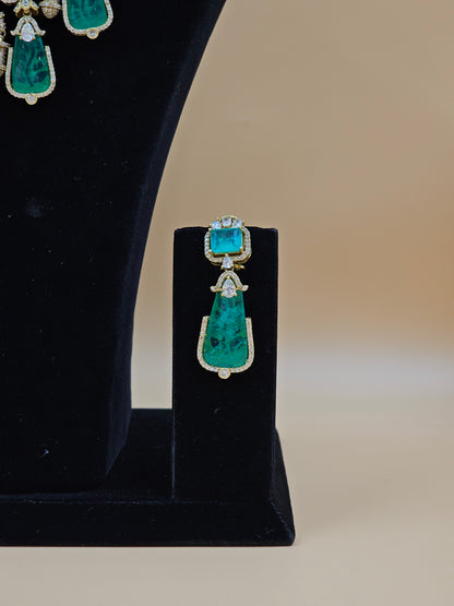 Emerald Green Stone Gold-Plated Bridal Necklace Set