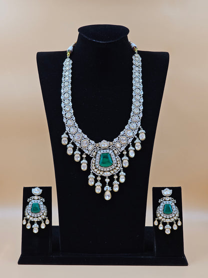 Elegant Emerald Green Kundan Necklace Set