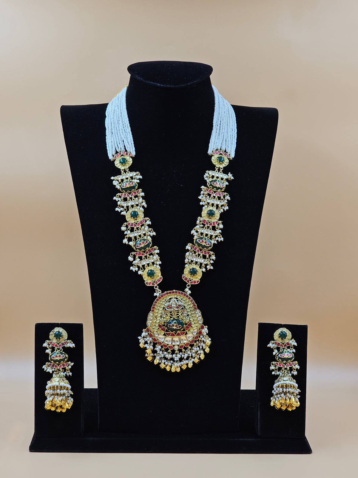 Traditional Gold-Plated Kundan Pearl Necklace Set
